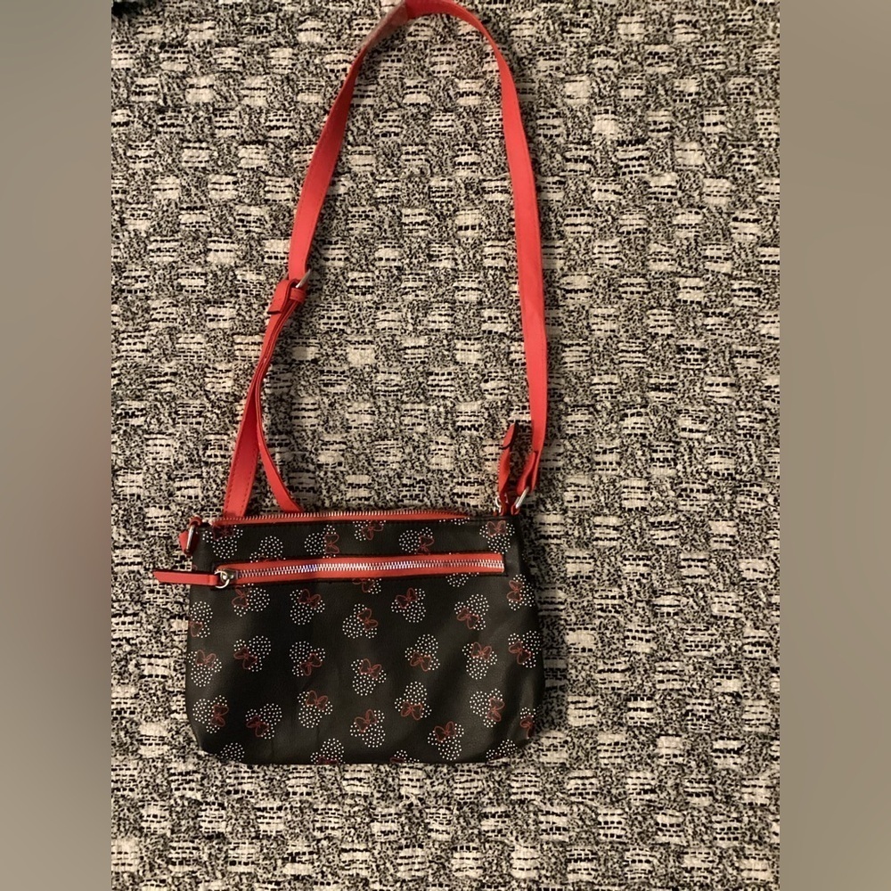 Disney Minnie Mouse cross body purse